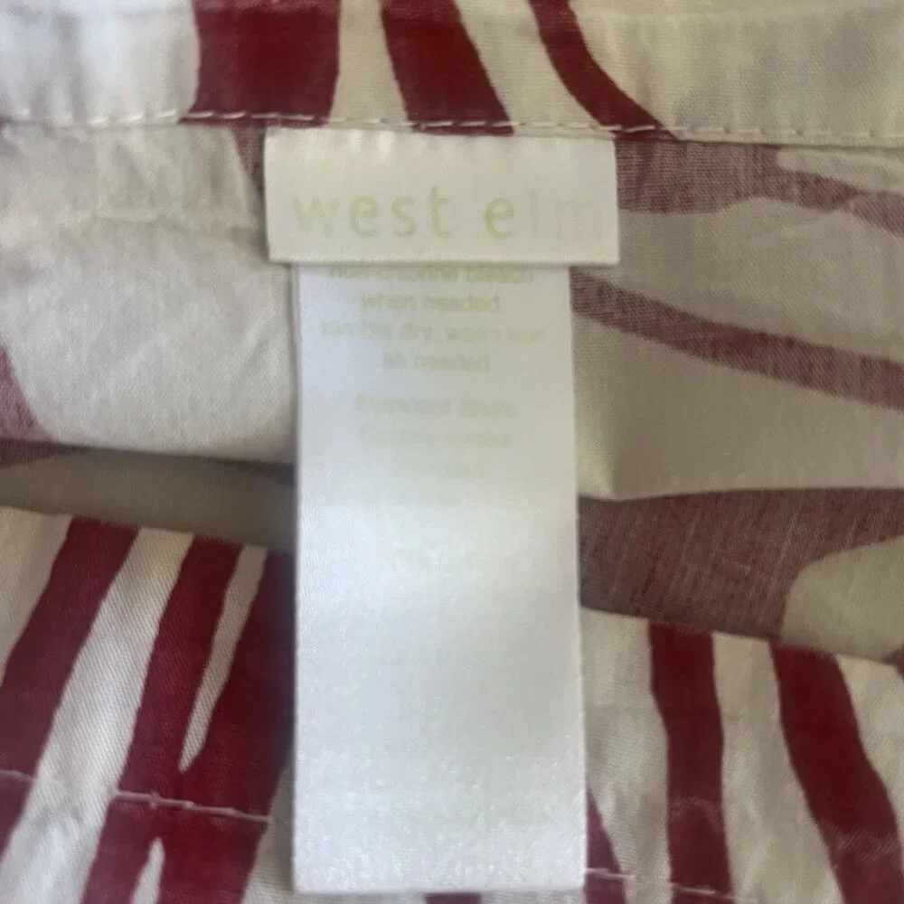 Set Of 2 West Elm Whimsical Botanical Standard Pillow Shams Red & White Cotton